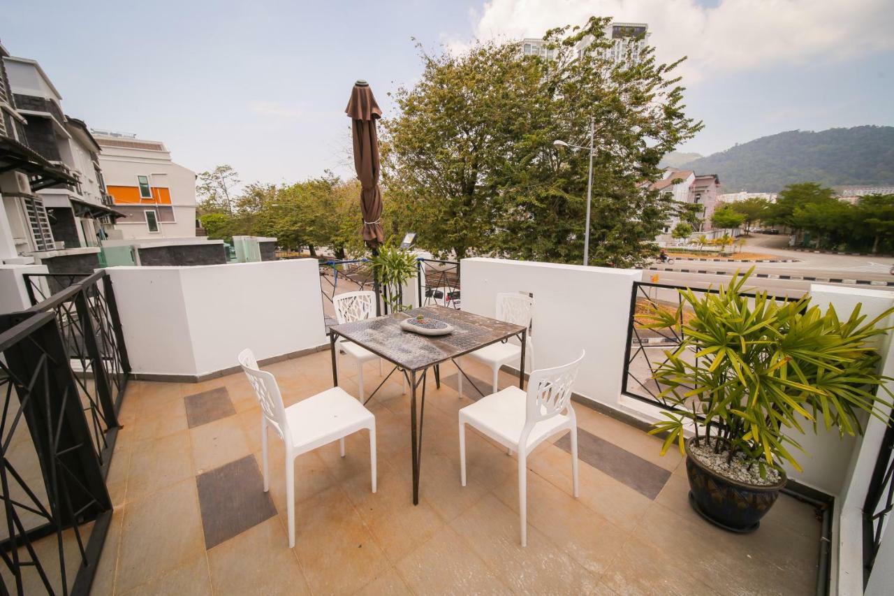 The Best Hotel In Bayan Lepas - The Lov Penang المظهر الخارجي الصورة